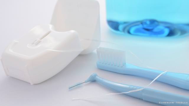 Mangelhafte Mundhygiene und Zahnbelag